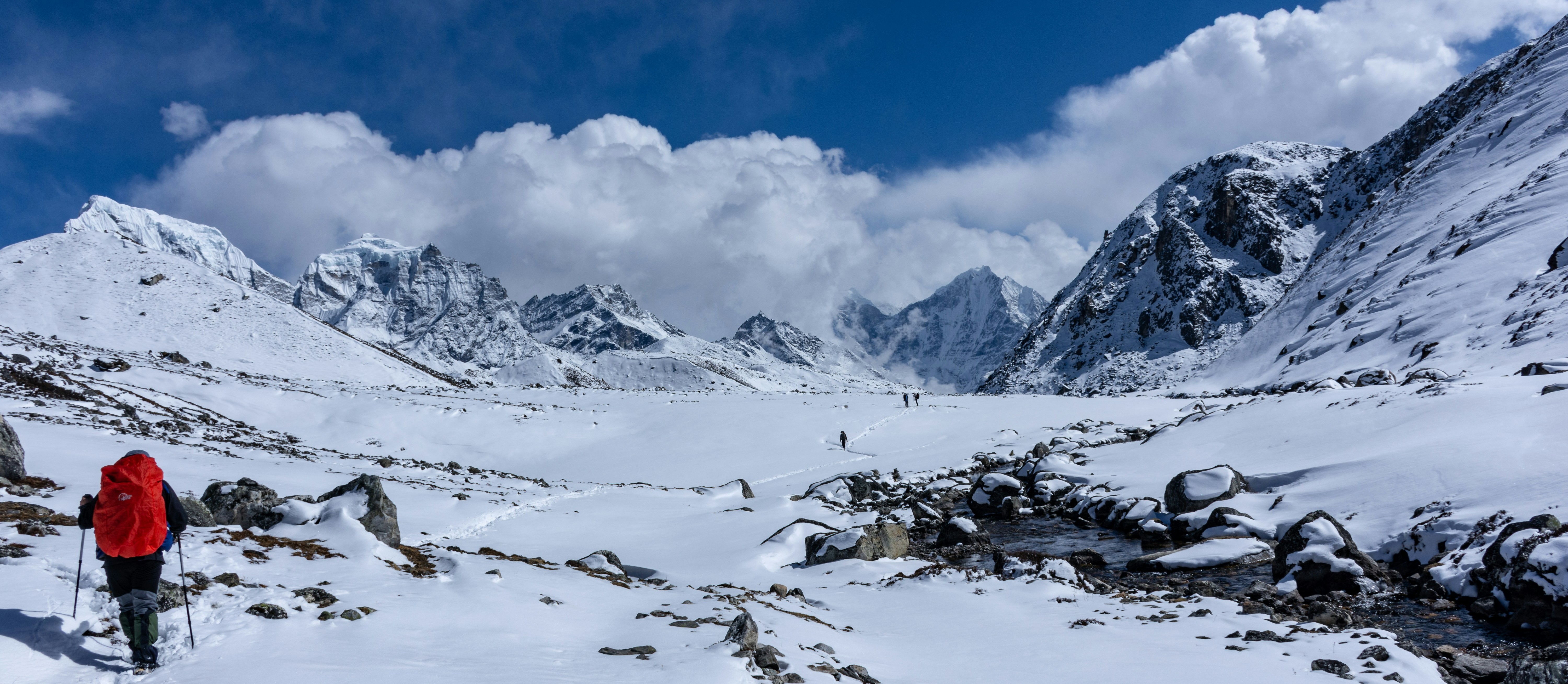 Explore Nepal hero 3